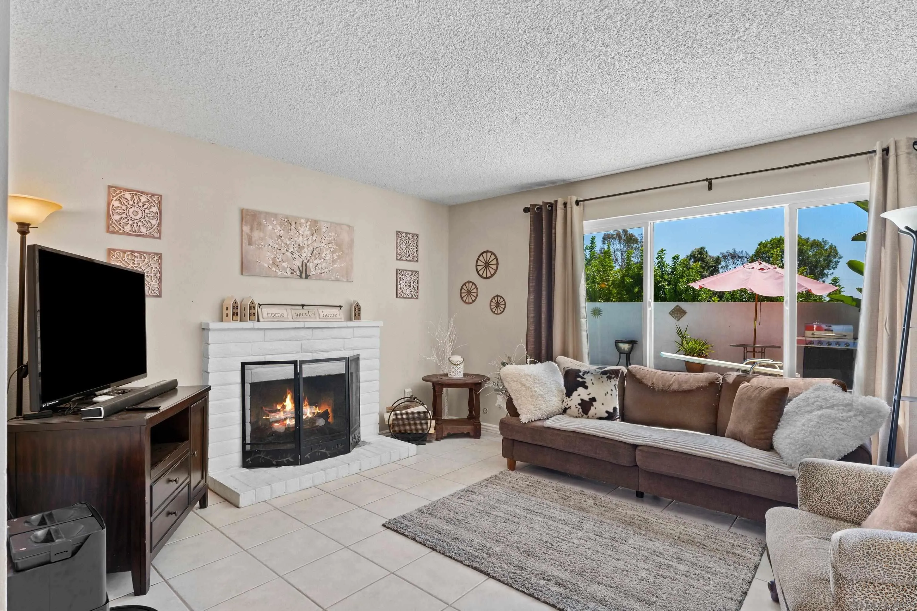 https://cdn.realtyfeed.com/cdn/127/260013692/083300ce04a361f63fdfc9d4e0a00bb2.webp