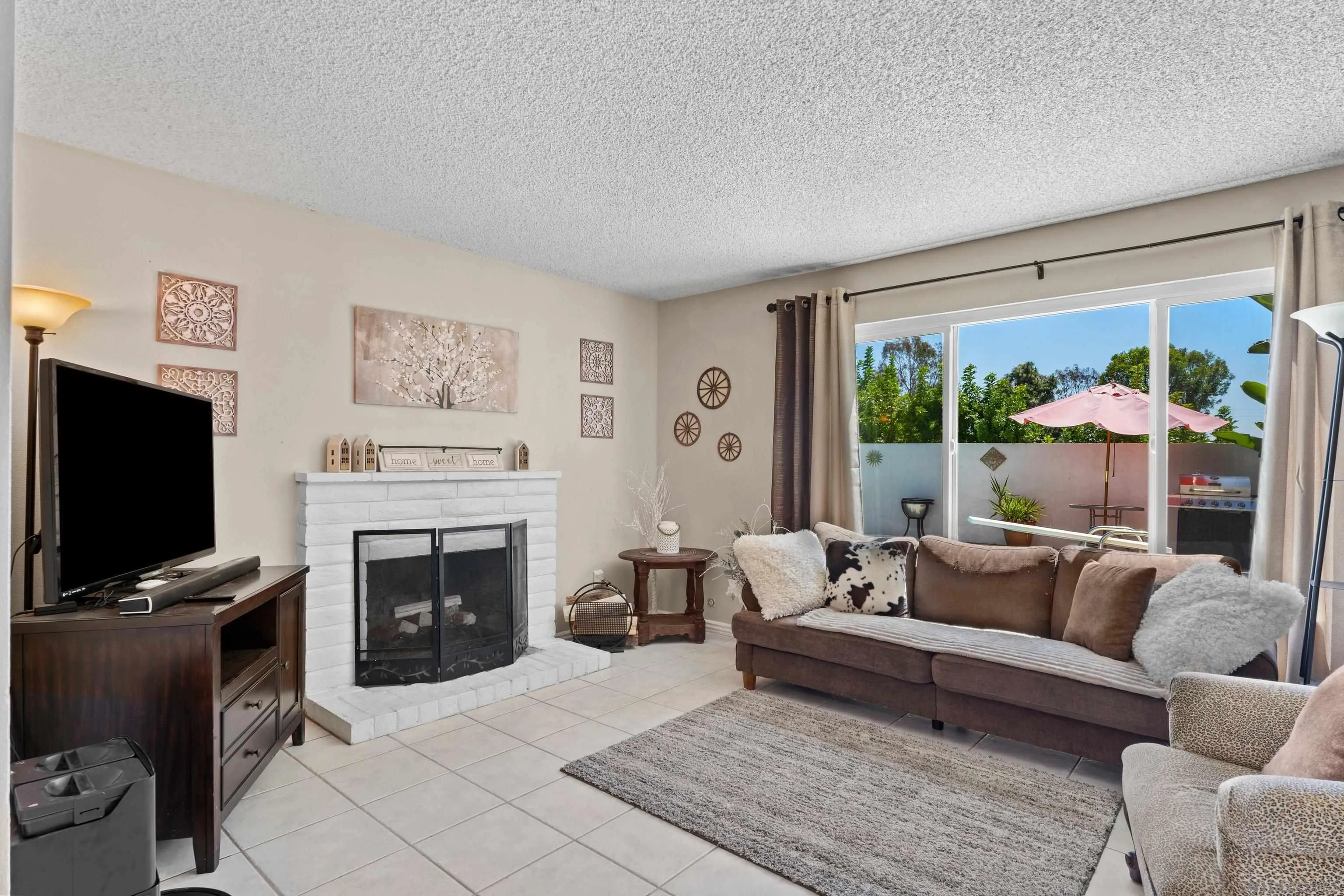 https://cdn.realtyfeed.com/cdn/127/260013692/182cbb77f009c6900d61540cf542c99f.webp