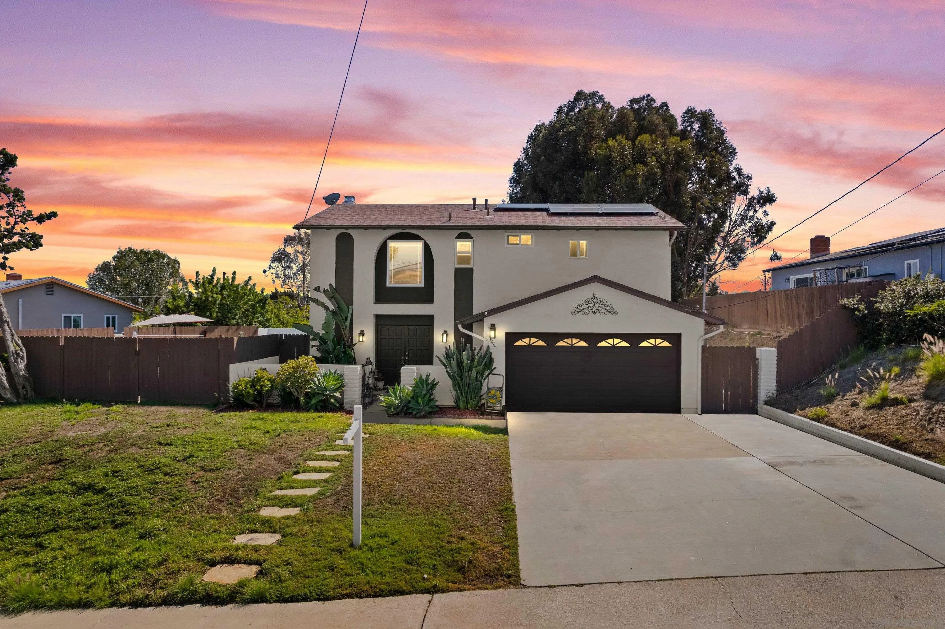 https://cdn.realtyfeed.com/cdn/127/260013692/d1035900cf873608ae1498952690dbc9.webp