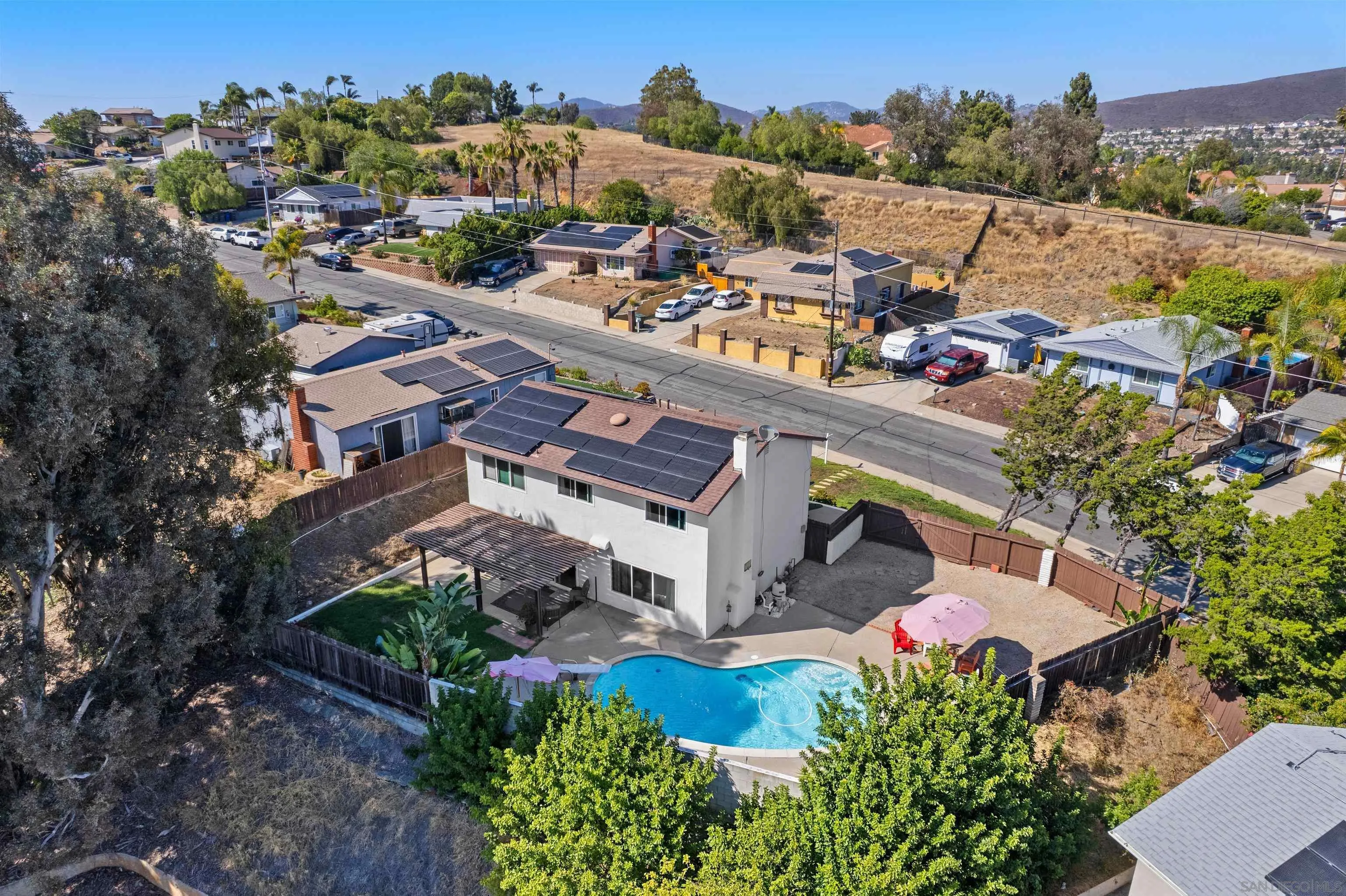 https://cdn.realtyfeed.com/cdn/127/260013692/db4c5426019f14646bf882f7e810e02c.webp