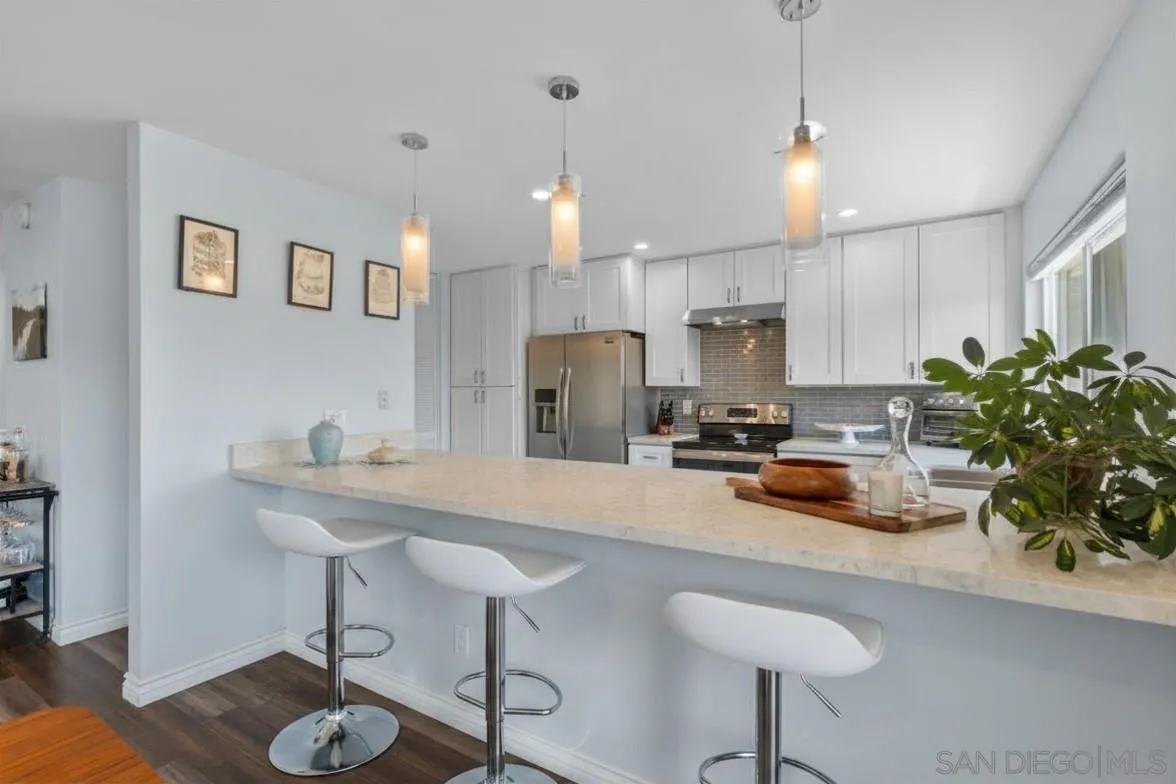 https://cdn.realtyfeed.com/cdn/127/260013694/a587e3cadb48091ea28e8bdc1aceaaef.webp