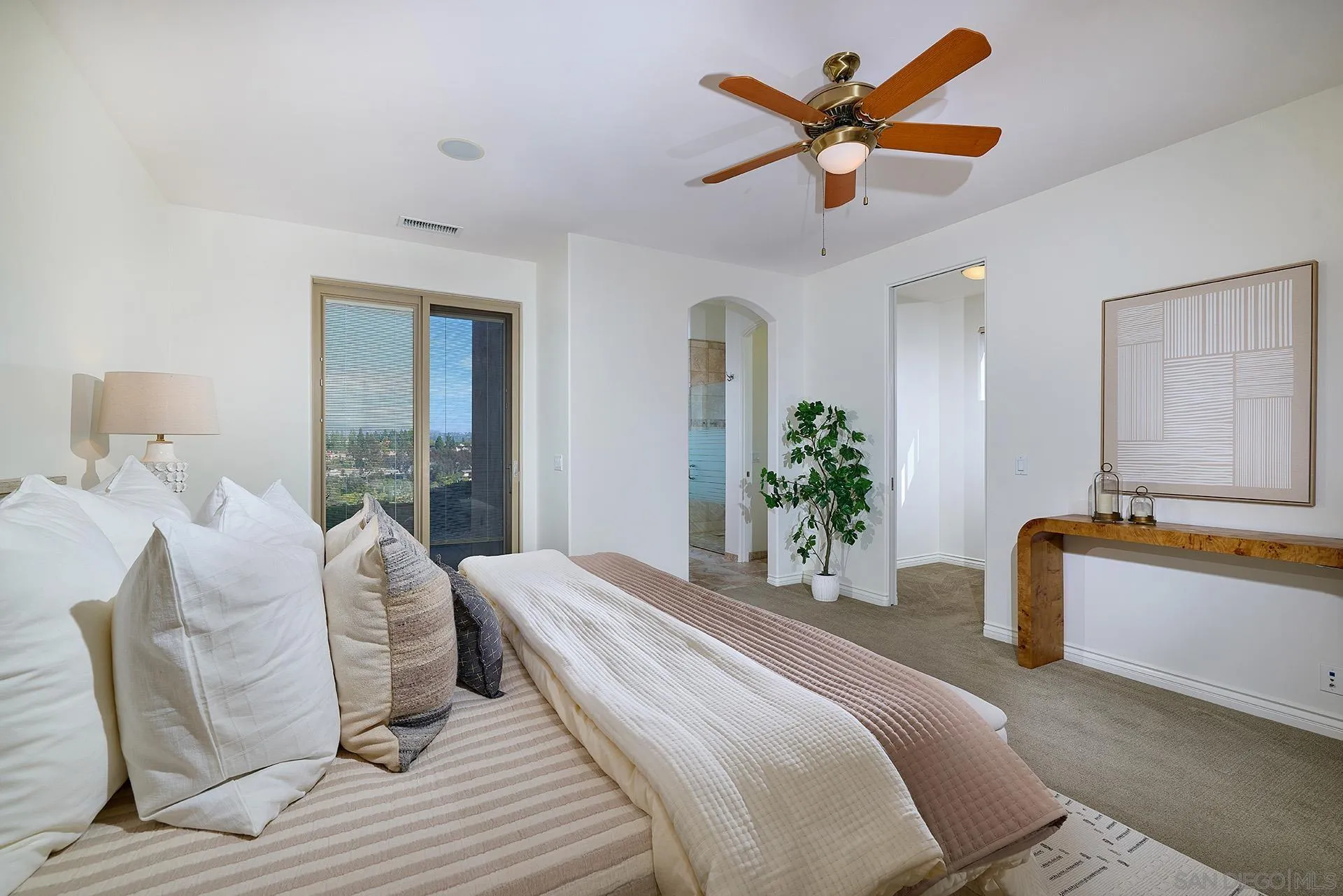 https://cdn.realtyfeed.com/cdn/127/260013695/0e28d21042780a7dbaf600e003b3d957.webp