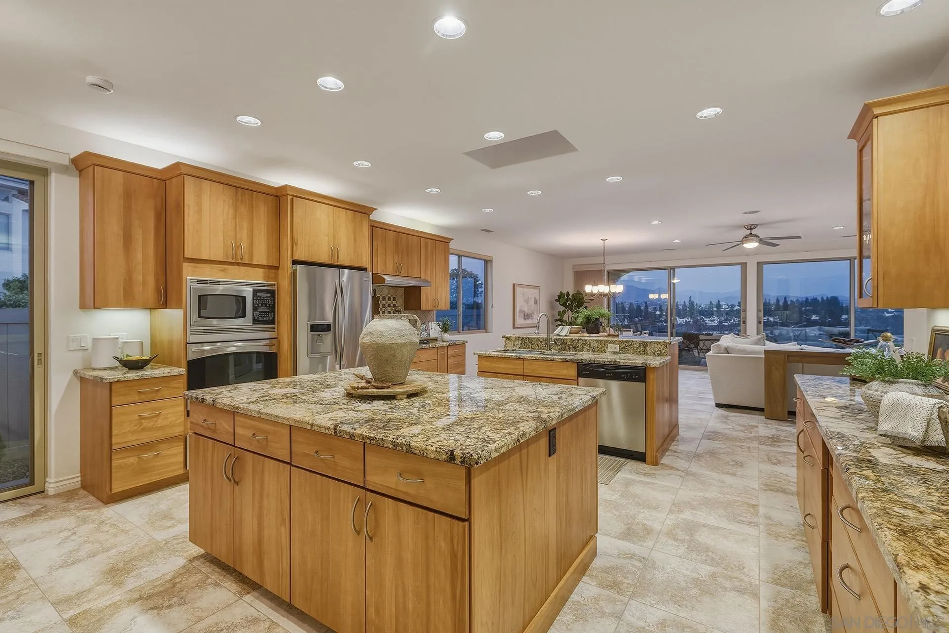 https://cdn.realtyfeed.com/cdn/127/260013695/1431dac102aae2cd030ab2b0146c7901.webp