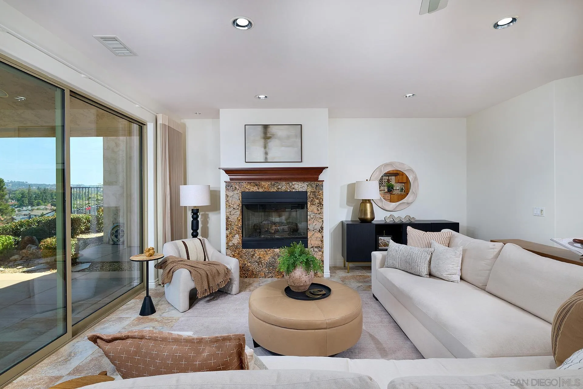 https://cdn.realtyfeed.com/cdn/127/260013695/b925882b9f4c4dc0fbbbba9fa9ef4620.webp