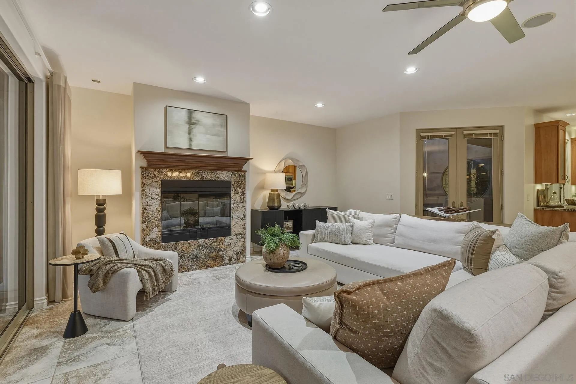 https://cdn.realtyfeed.com/cdn/127/260013695/c3050166884deae62e0dbdac2784ea6e.webp