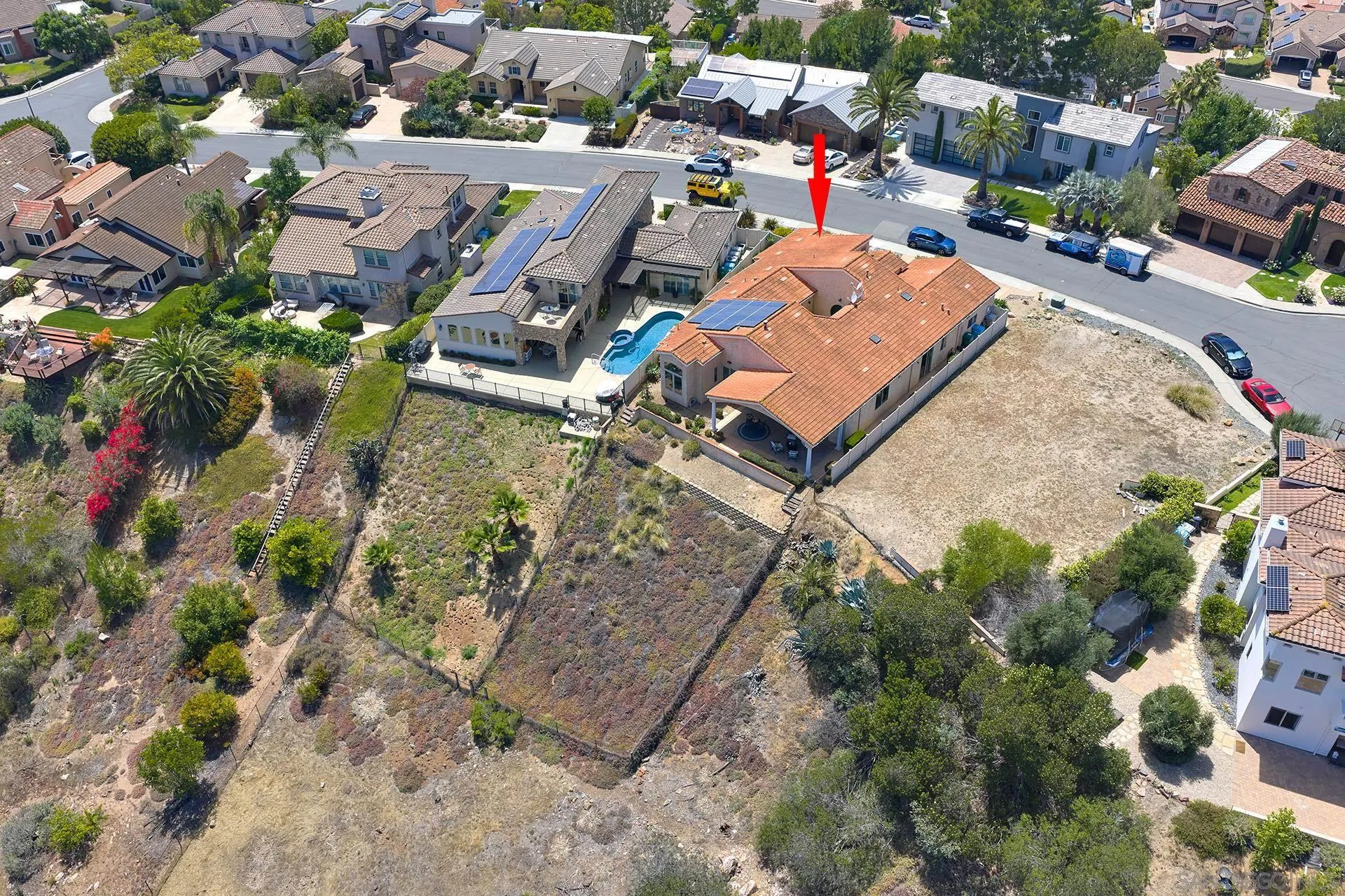 https://cdn.realtyfeed.com/cdn/127/260013695/ee25e7789525e7fba44c59241b62dbec.webp