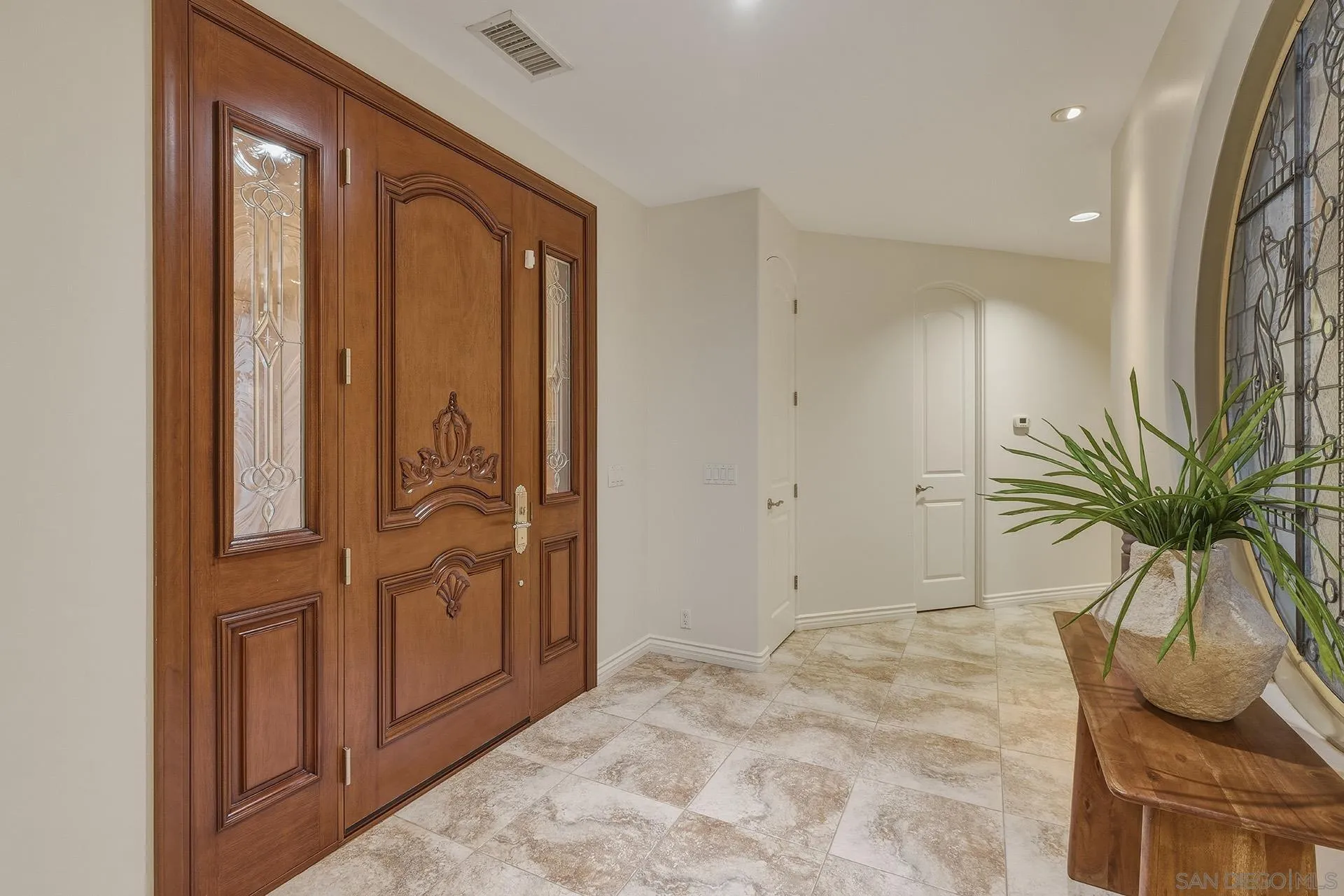 https://cdn.realtyfeed.com/cdn/127/260013695/f45db1049b13db6c3e7f07b92e69888c.webp