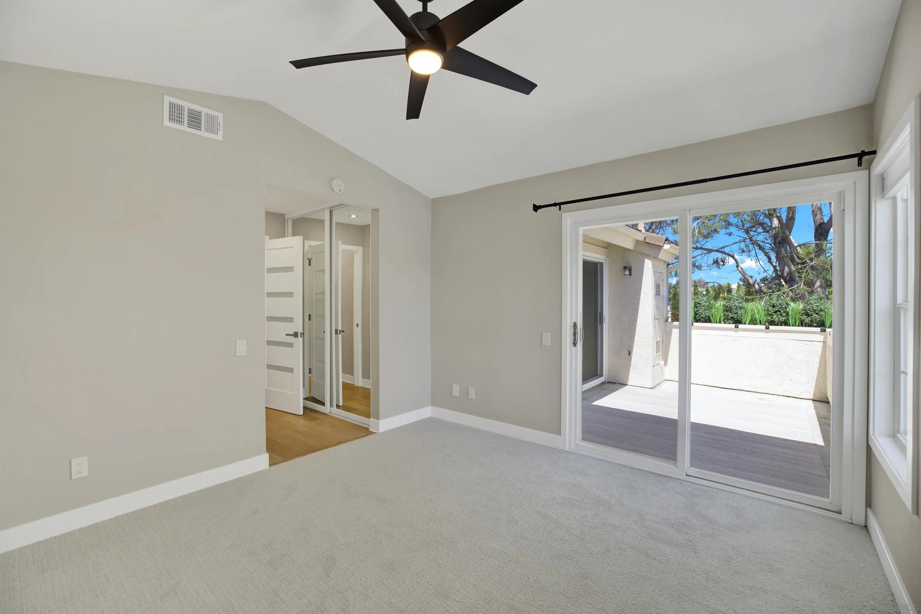 Photo #10: 260013696 Listing: Photo #10