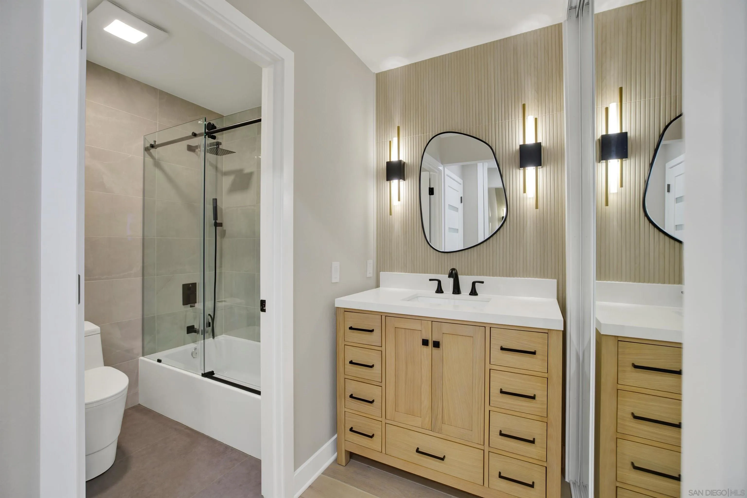 Photo #11: 260013696 Listing: Photo #11