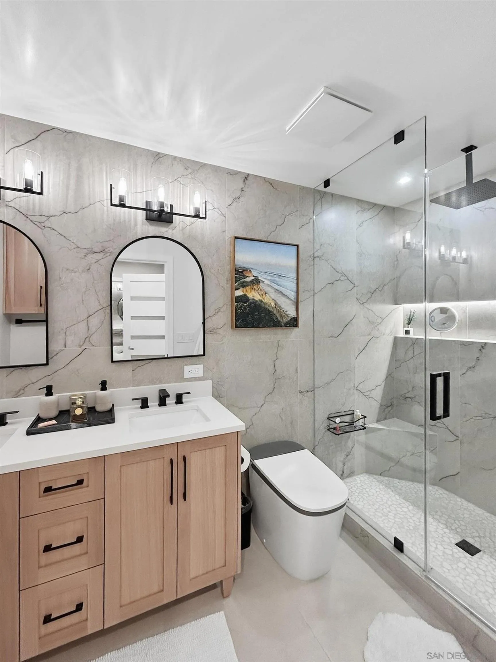 https://cdn.realtyfeed.com/cdn/127/260013696/6f43557a41276e10ca364912a446e345.webp