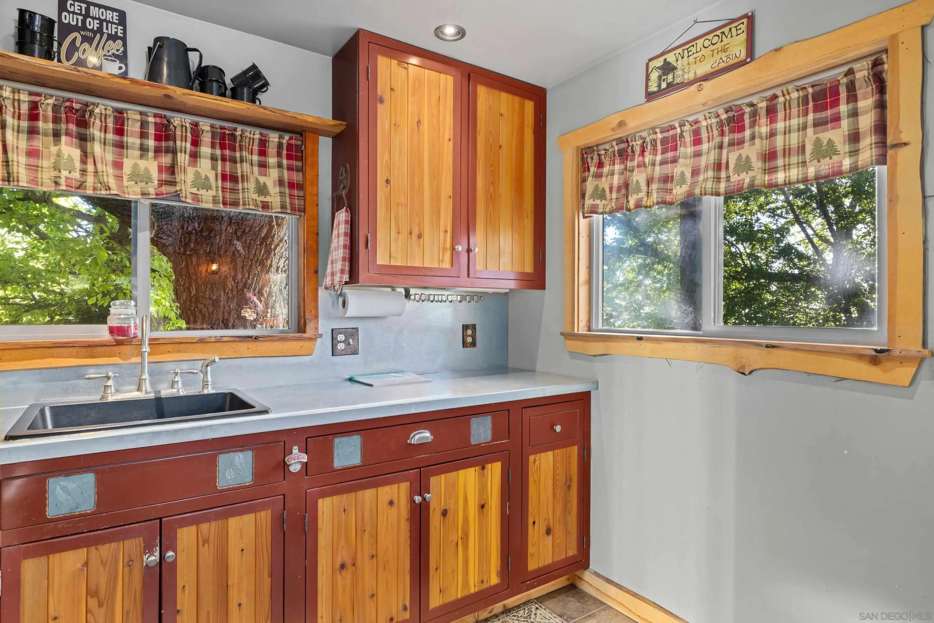 https://cdn.realtyfeed.com/cdn/127/260013699/1e82e2656c9b24985c2aabc04a2f5a7f.webp