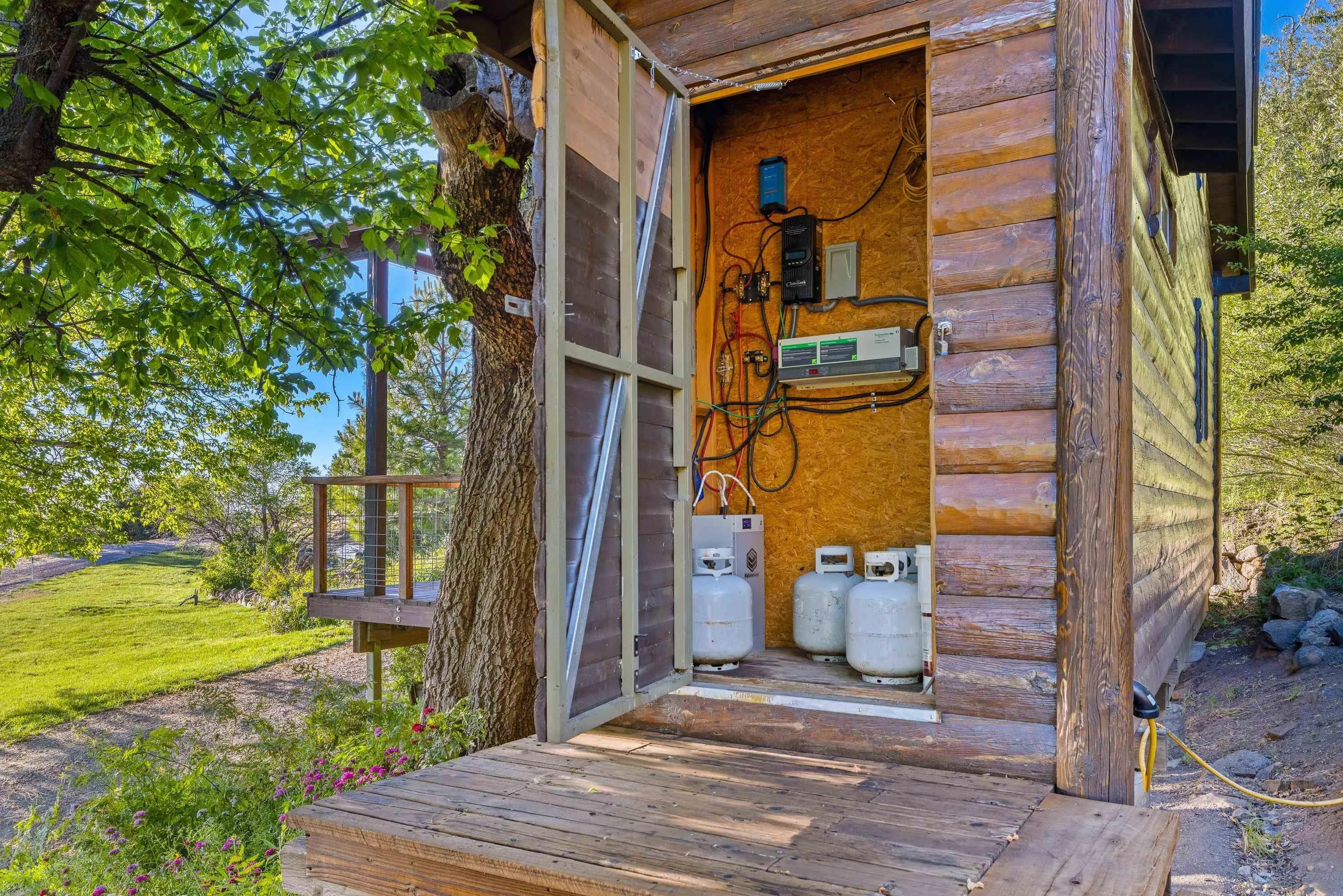 https://cdn.realtyfeed.com/cdn/127/260013699/a462b50a0eae60833a93ca6ead38cd0b.webp