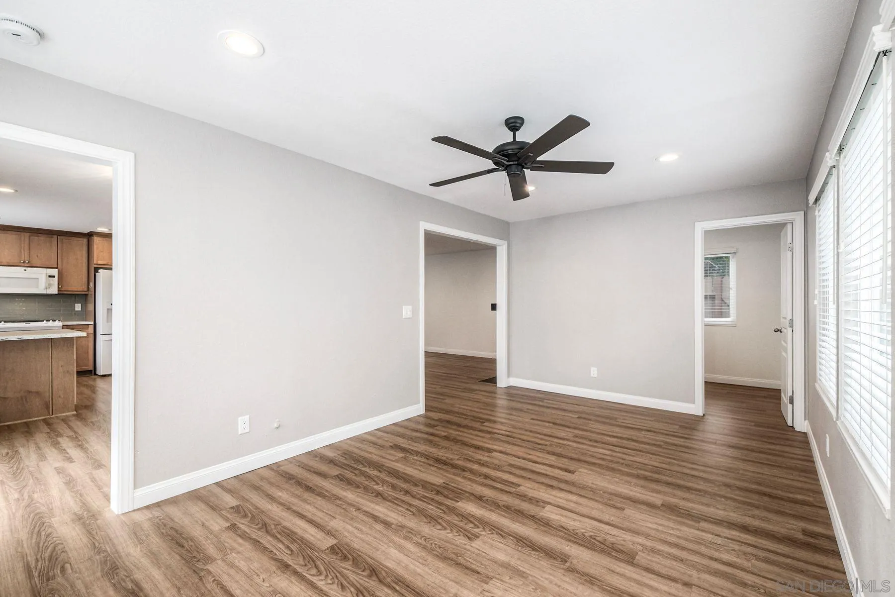 https://cdn.realtyfeed.com/cdn/127/260013701/0a80f067e4d0863cb44407c392c1daab.webp
