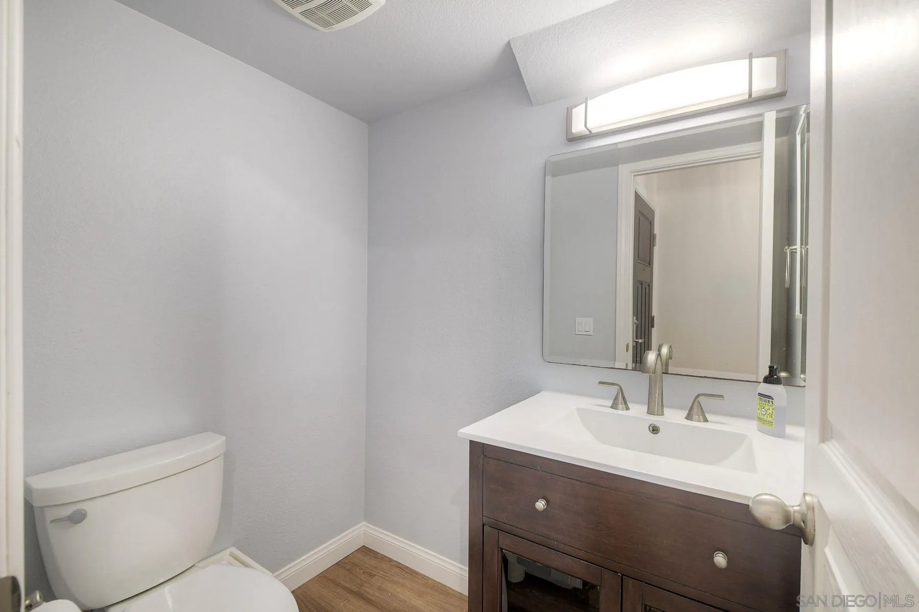https://cdn.realtyfeed.com/cdn/127/260013701/3318489ca2ecef8a6de4c900c842149f.webp