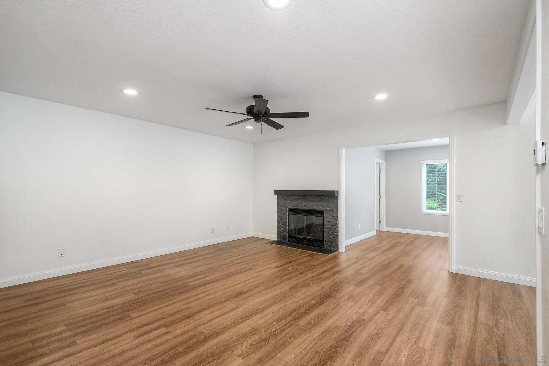 https://cdn.realtyfeed.com/cdn/127/260013701/a6c28292a0d7be3024c19f283c1387c8.webp