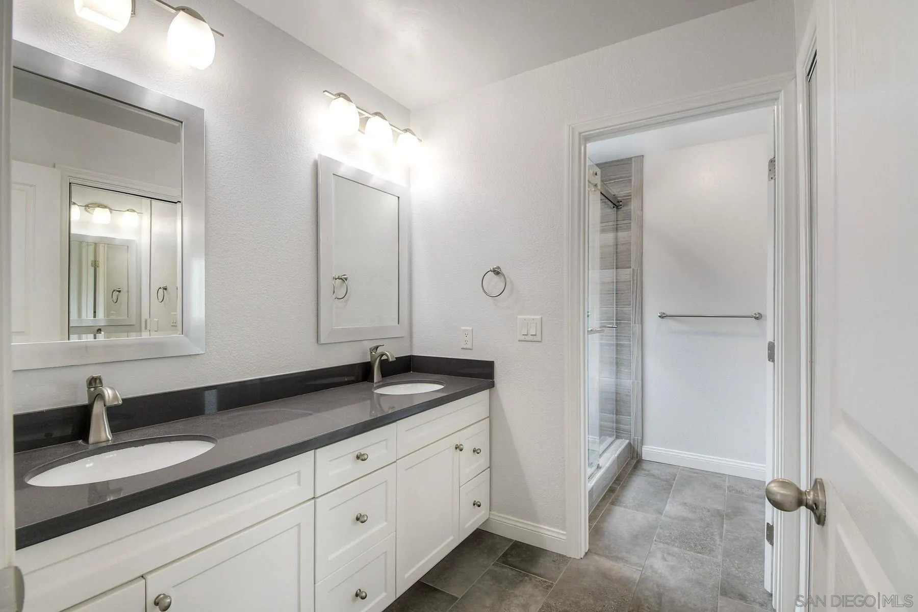 https://cdn.realtyfeed.com/cdn/127/260013701/cf5ba7b75cc897a5a35acb94395b3460.webp