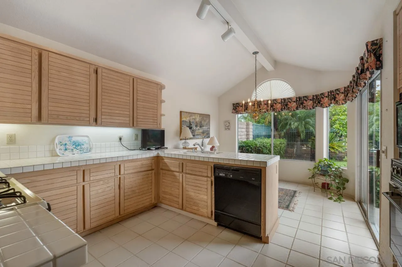 Photo #18: 260013704 Listing: Photo #18