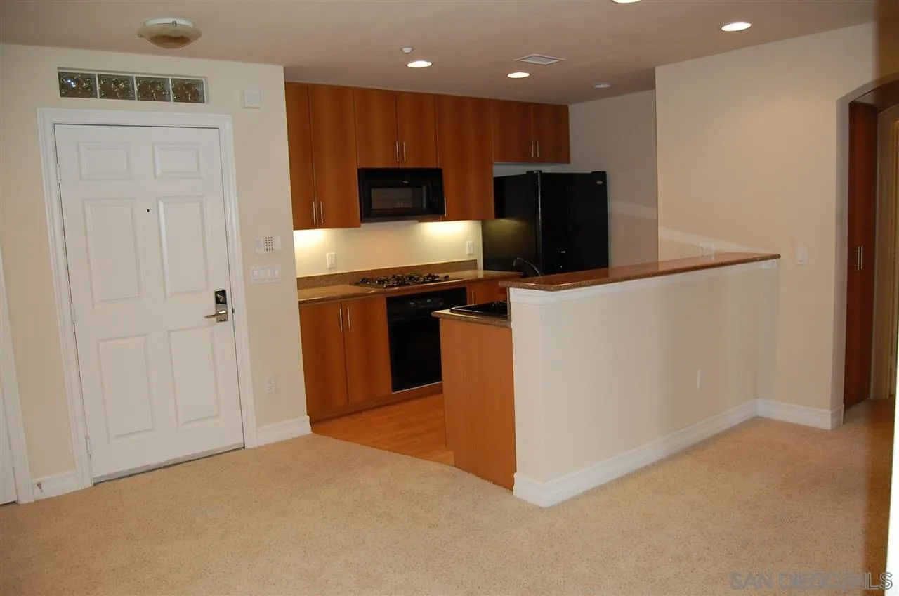 Photo #9: 260013705 Listing: Photo #9