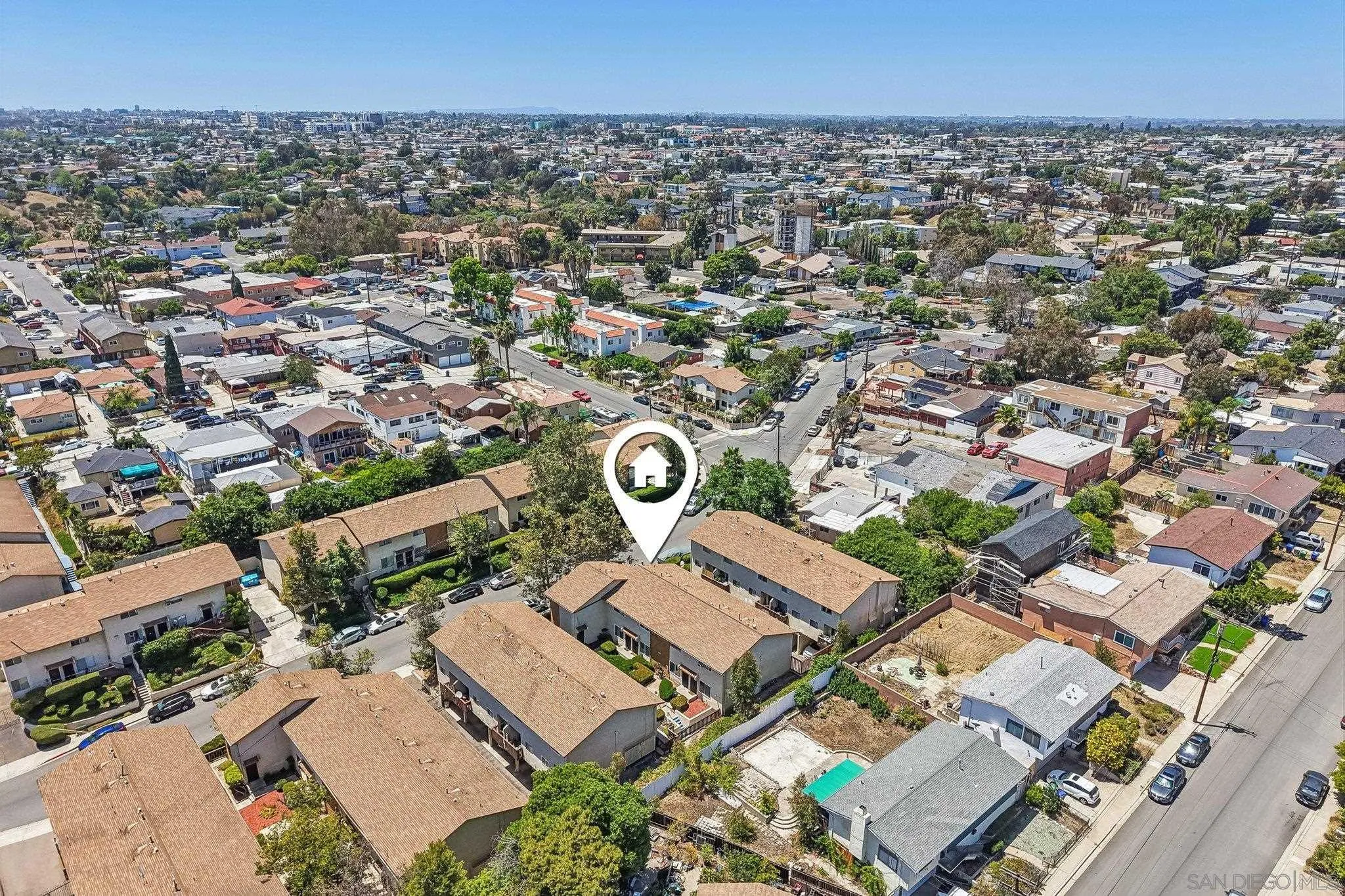https://cdn.realtyfeed.com/cdn/127/260013706/1e444e5ae5b6d036f5082fbb93ea8eb7.webp