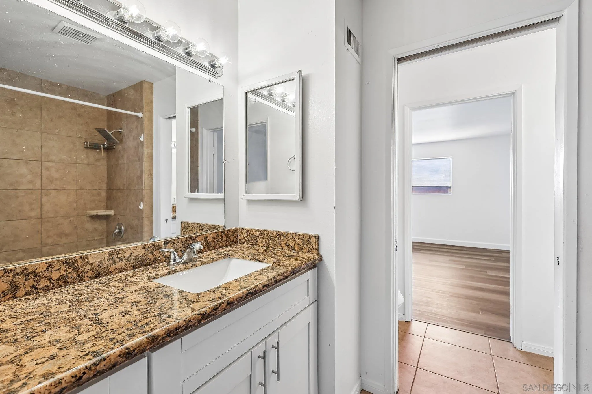 https://cdn.realtyfeed.com/cdn/127/260013706/c58c1655b4a7646b983182ce8207d436.webp