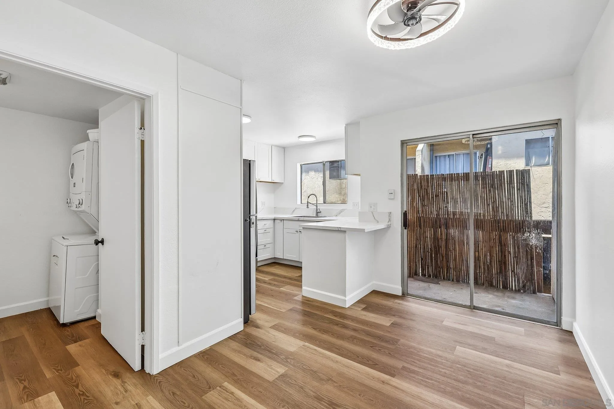 https://cdn.realtyfeed.com/cdn/127/260013706/dbcd0ed9f08c02e357b057d076710542.webp