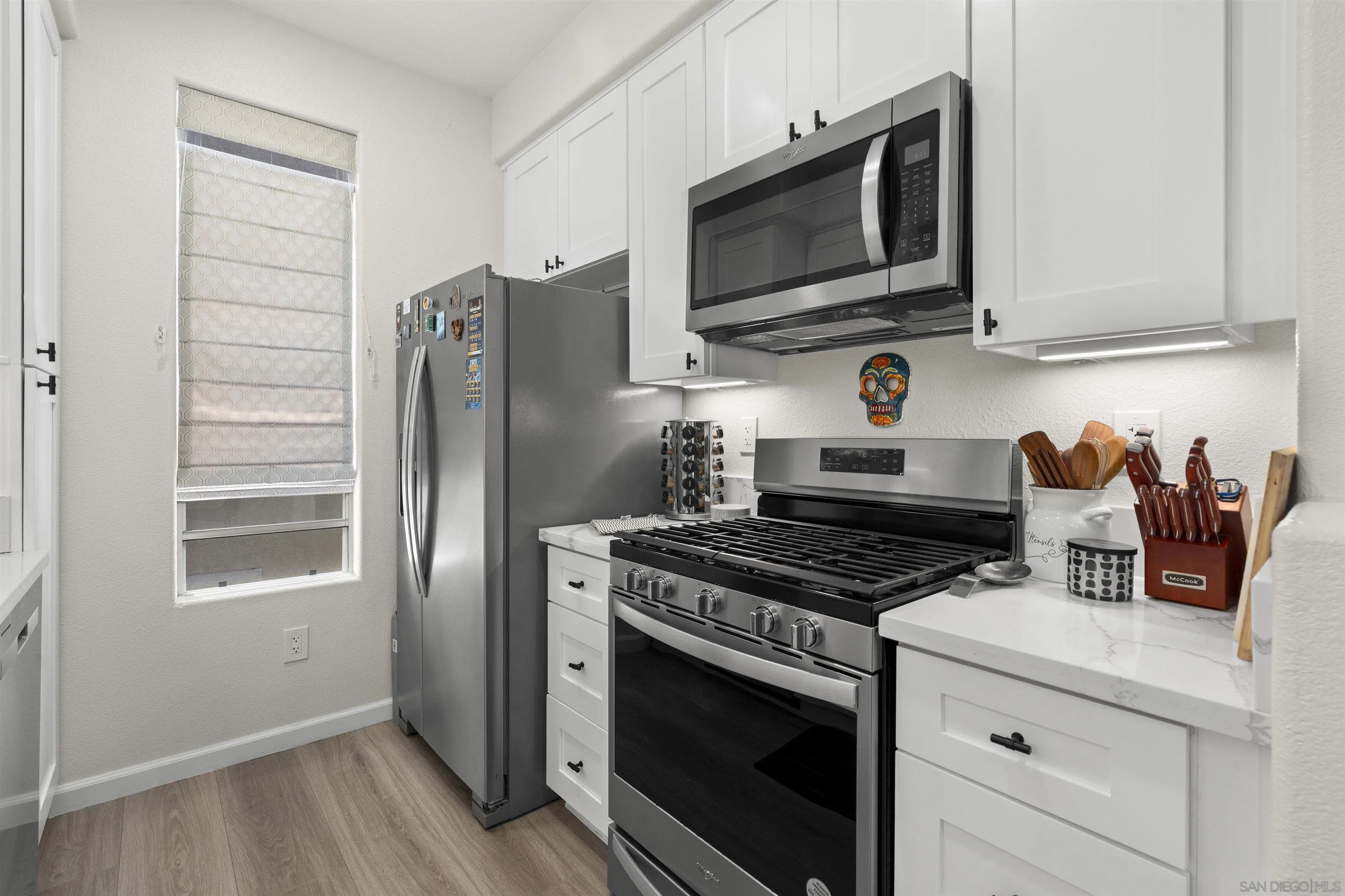 https://cdn.realtyfeed.com/cdn/127/260013712/f4998b01c35c35dba461b83025c1760f.webp