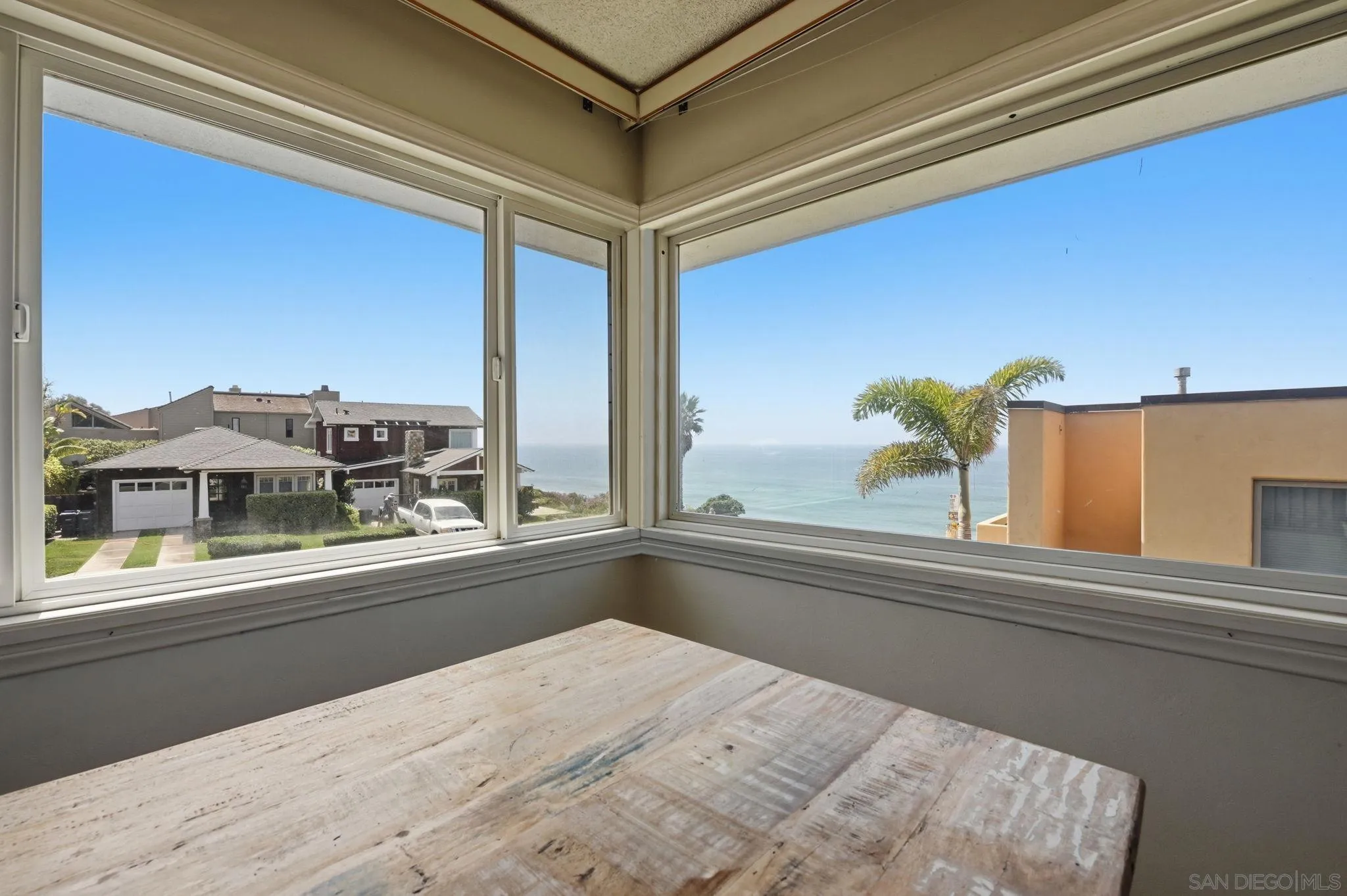 https://cdn.realtyfeed.com/cdn/127/260013714/a4cc1437f20c62706a211fcab5dbde2b.webp