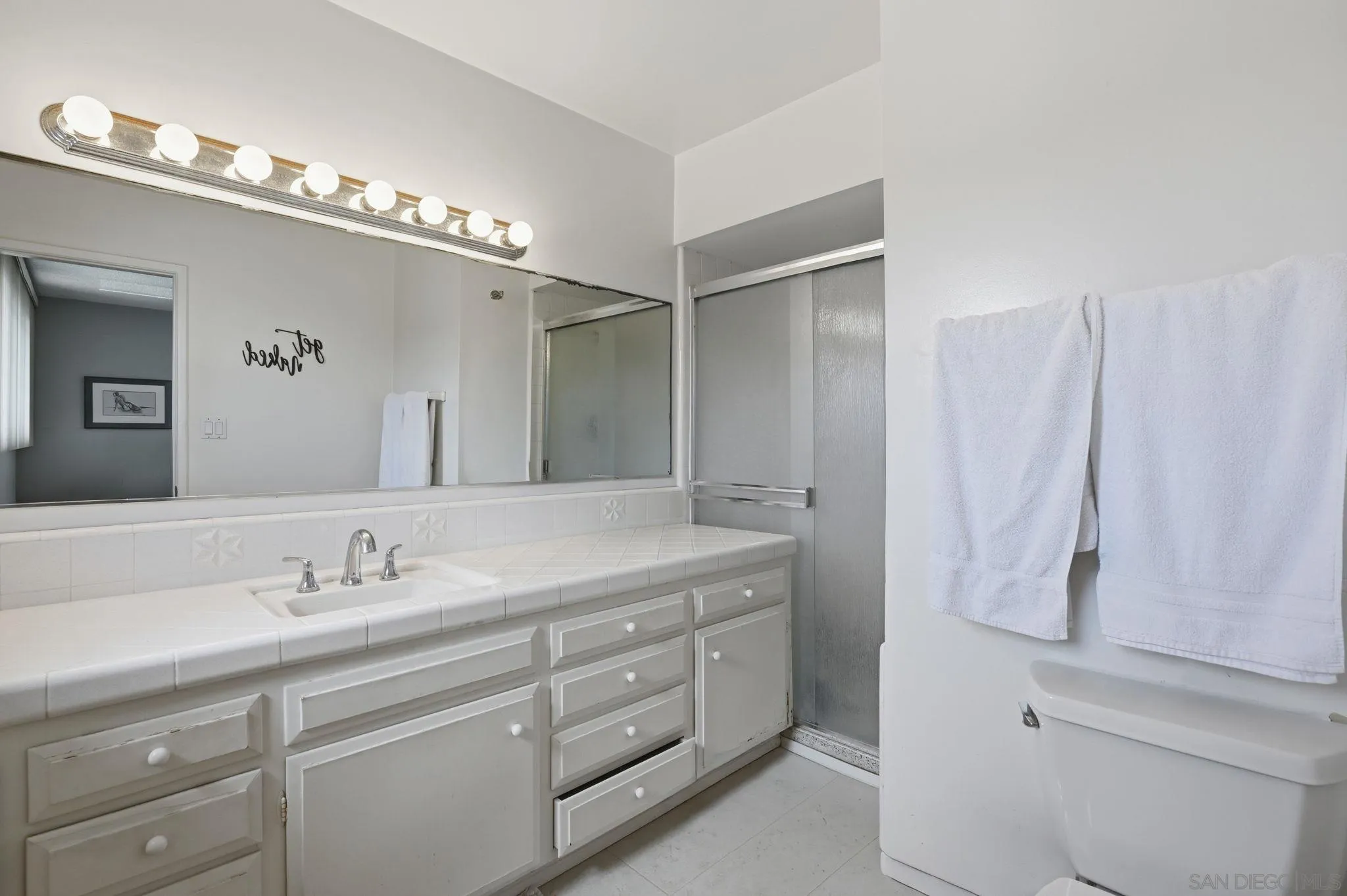 https://cdn.realtyfeed.com/cdn/127/260013714/fae22ab27b6ee93f18f497cf5341cb6c.webp