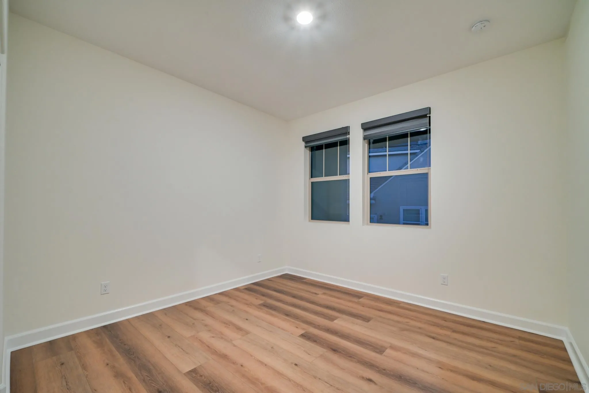Photo #11: 260013715 Listing: Photo #11