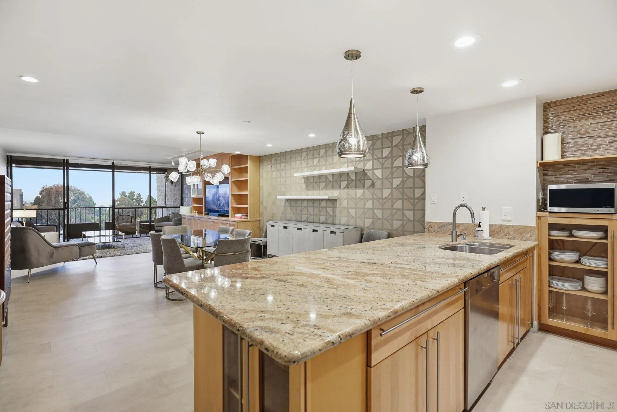 Photo #3: 260013722 Listing: Photo #3