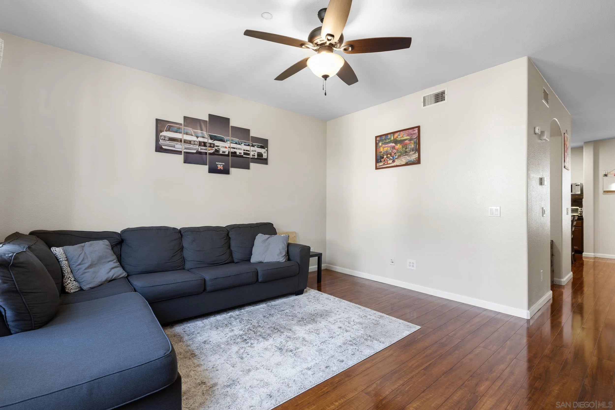 Photo #6: 260013723 Listing: Photo #6