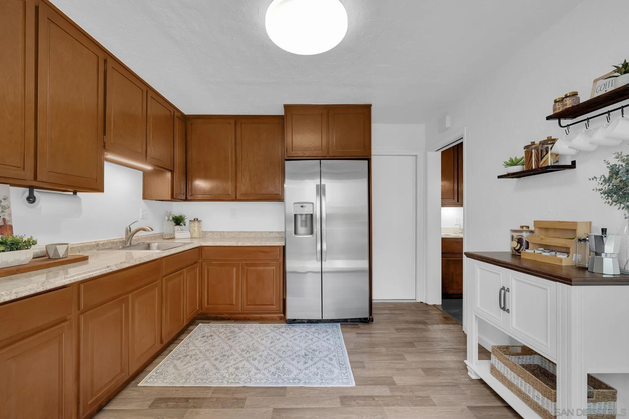 https://cdn.realtyfeed.com/cdn/127/260013725/9a795b2b52cecf0875ccf3e73cac7293.webp