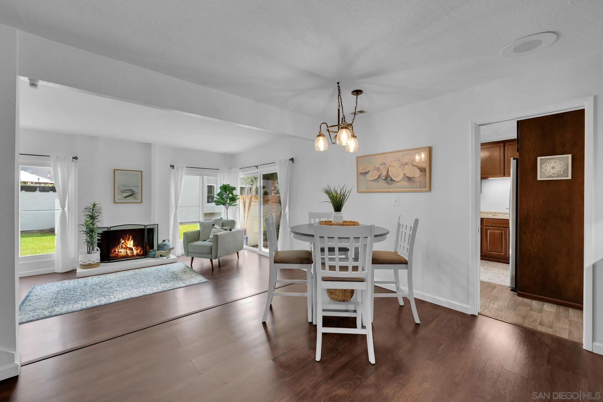 https://cdn.realtyfeed.com/cdn/127/260013725/ba5b9c61285871b06e52f5af66961d64.webp