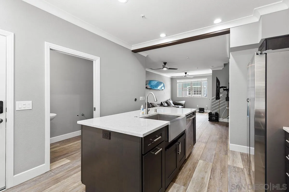 Photo #12: 260013726 Listing: Photo #12