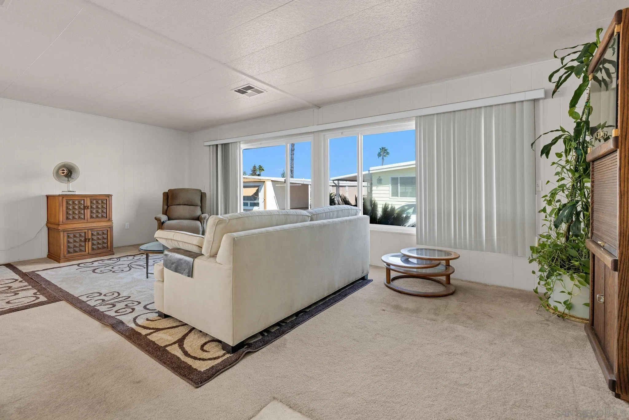 https://cdn.realtyfeed.com/cdn/127/260013729/6fb56b43c61c9032531903fbca1b25ba.webp