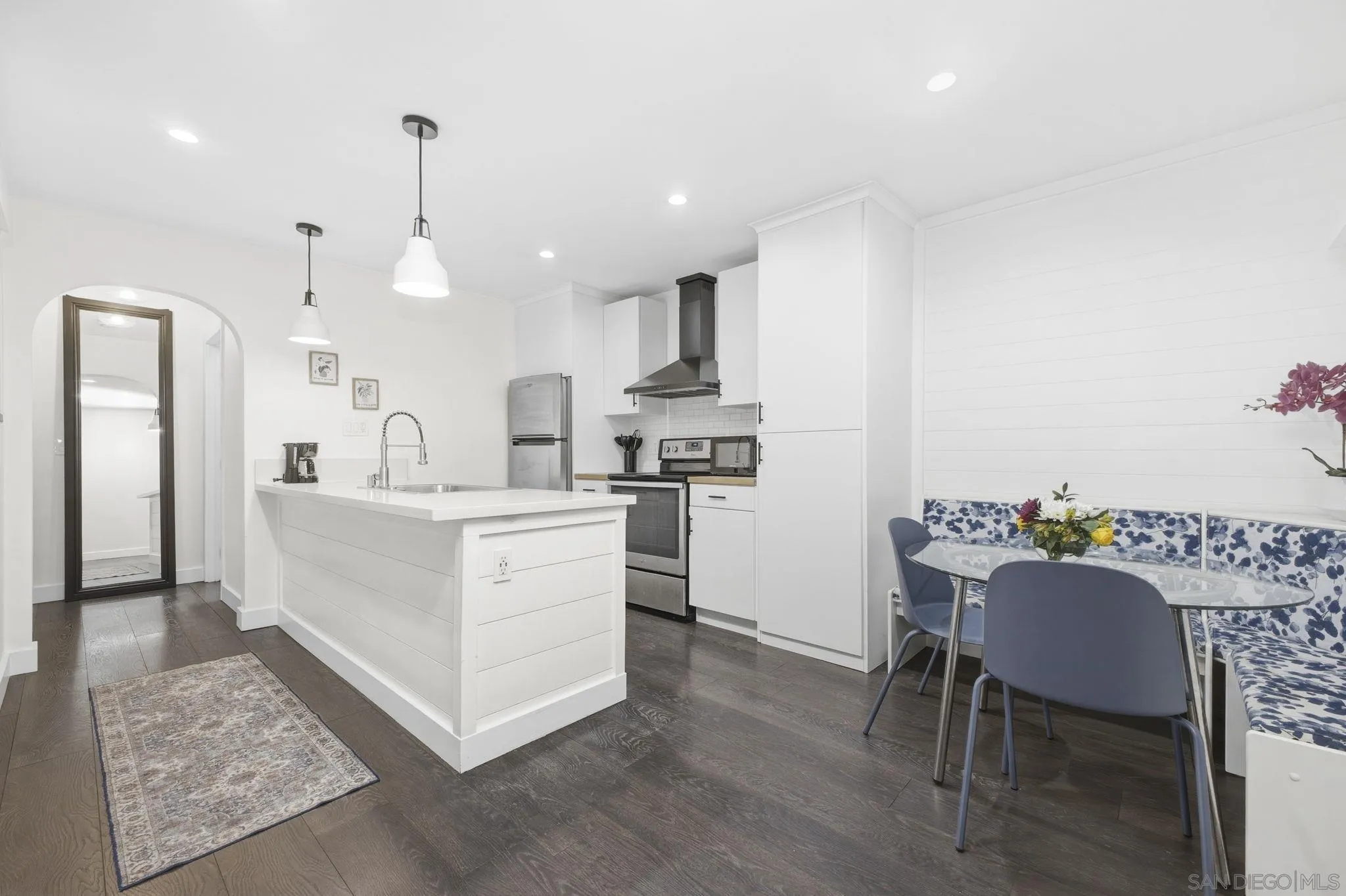 https://cdn.realtyfeed.com/cdn/127/260013730/31ed19963015b7e545f2835122ff2974.webp