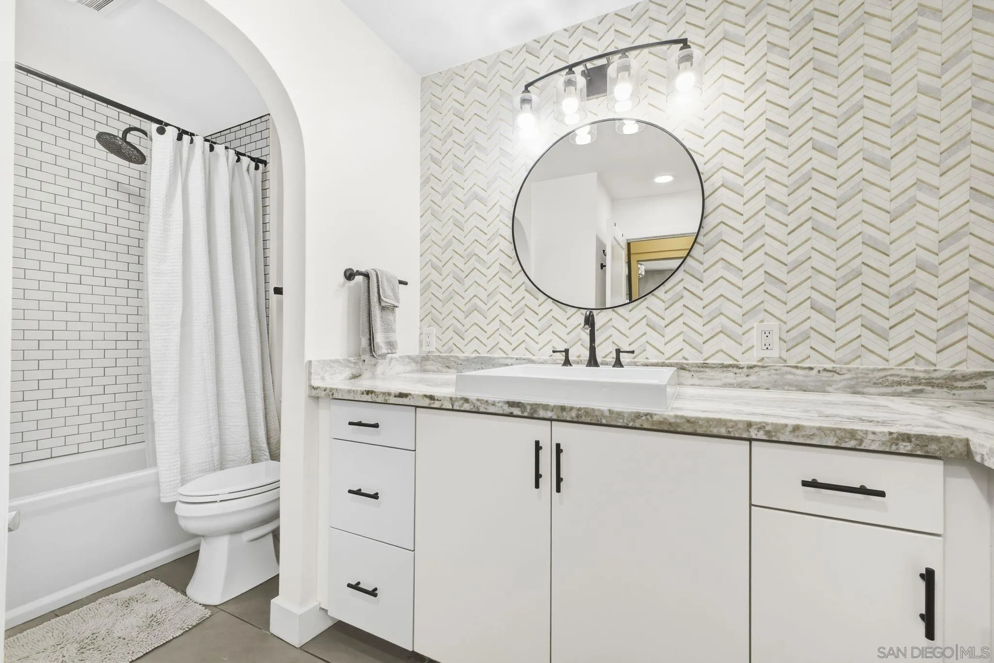 https://cdn.realtyfeed.com/cdn/127/260013730/eff35abcf9a37565f8dae60ac9b29b09.webp