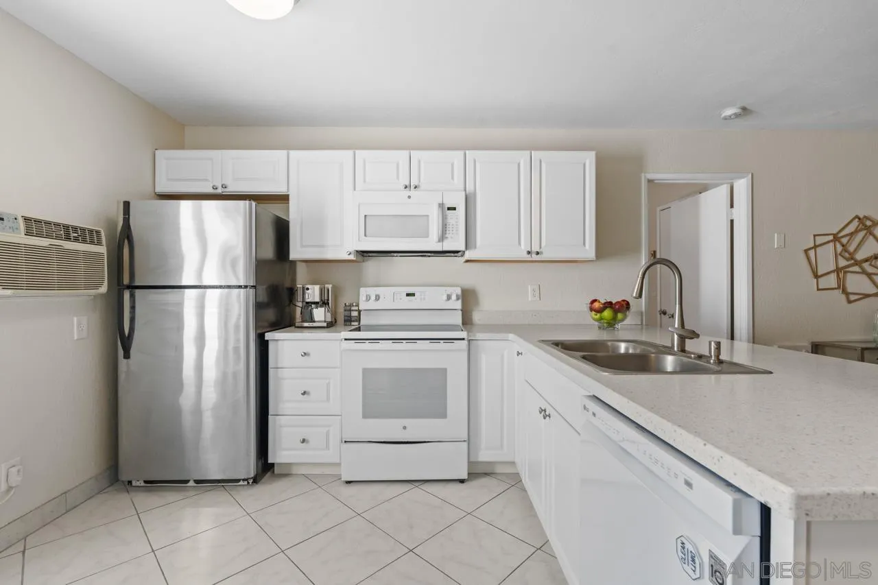 Photo #18: 260013732 Listing: Photo #18