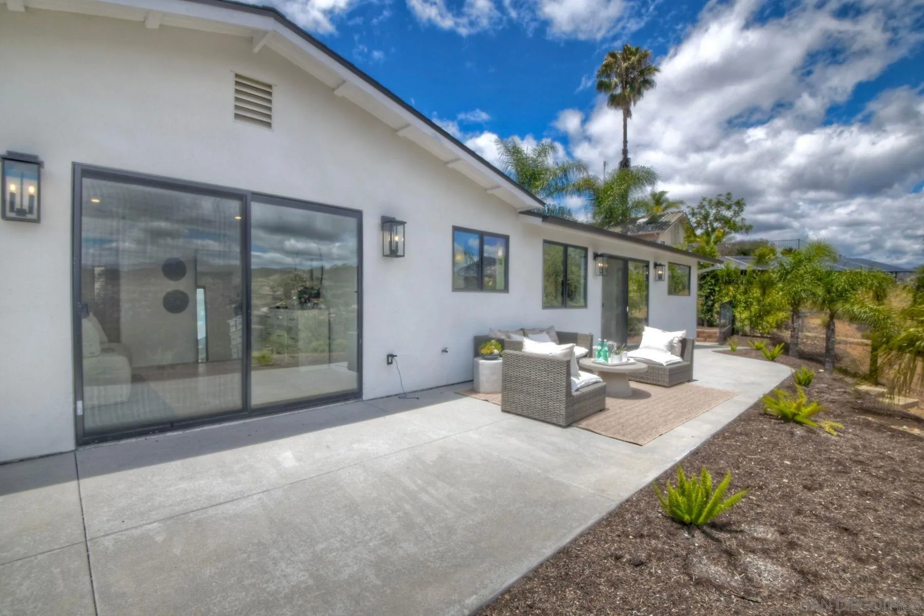 https://cdn.realtyfeed.com/cdn/127/260013734/04a7ce429885d1aa4bcc355a991879ae.webp