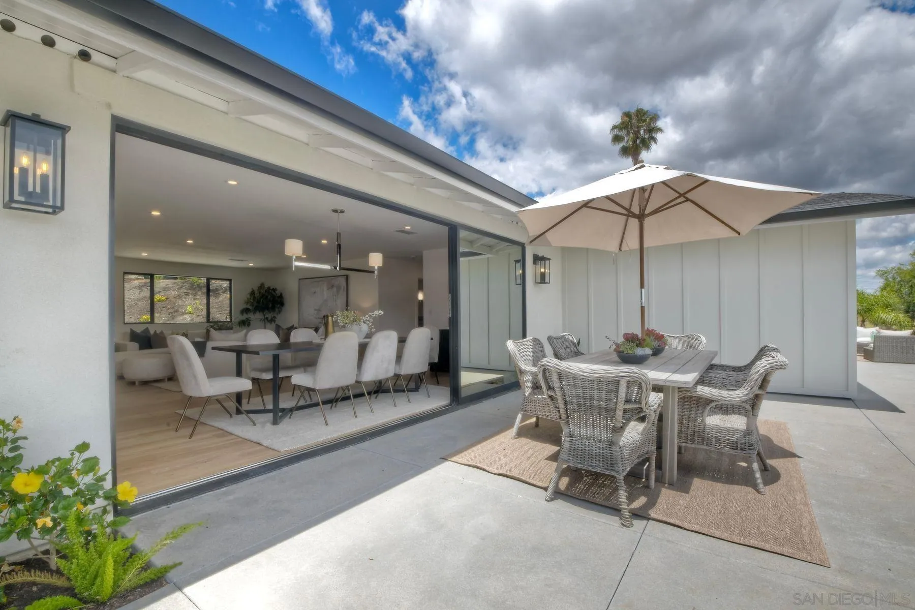 https://cdn.realtyfeed.com/cdn/127/260013734/c137015fc9a9a340233a1d7645bc5946.webp