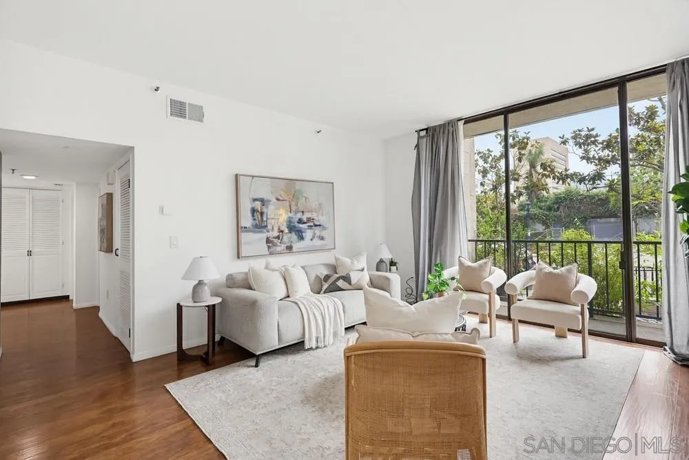 Photo #15: 260013746 Listing: Photo #15