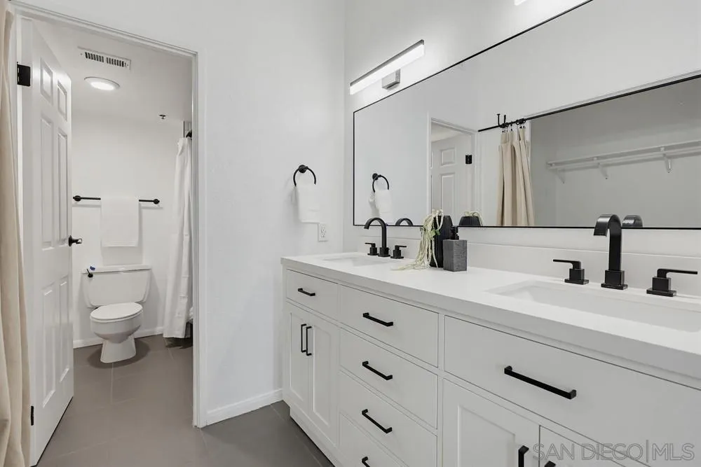 Photo #33: 260013746 Listing: Photo #33