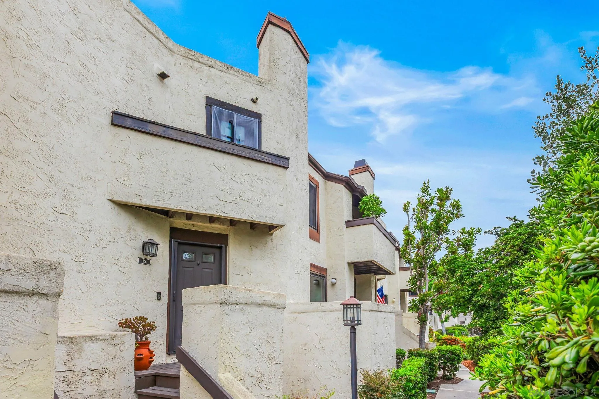 https://cdn.realtyfeed.com/cdn/127/260013747/02c9e1d22b3d9f3a0f095c159afbf73d.webp