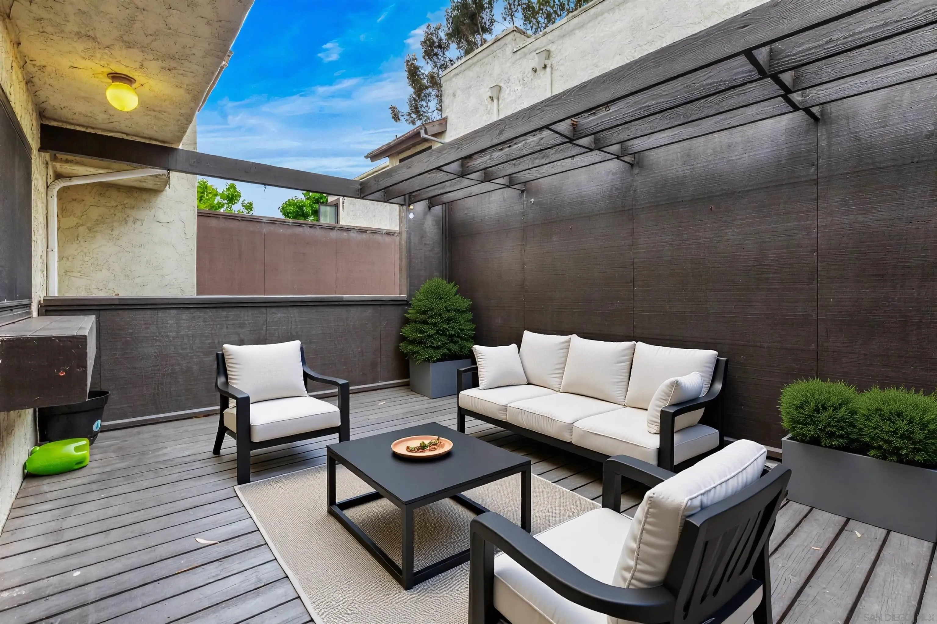 https://cdn.realtyfeed.com/cdn/127/260013747/2b2620ecbbf47d7326ae93cbdf45b0fd.webp