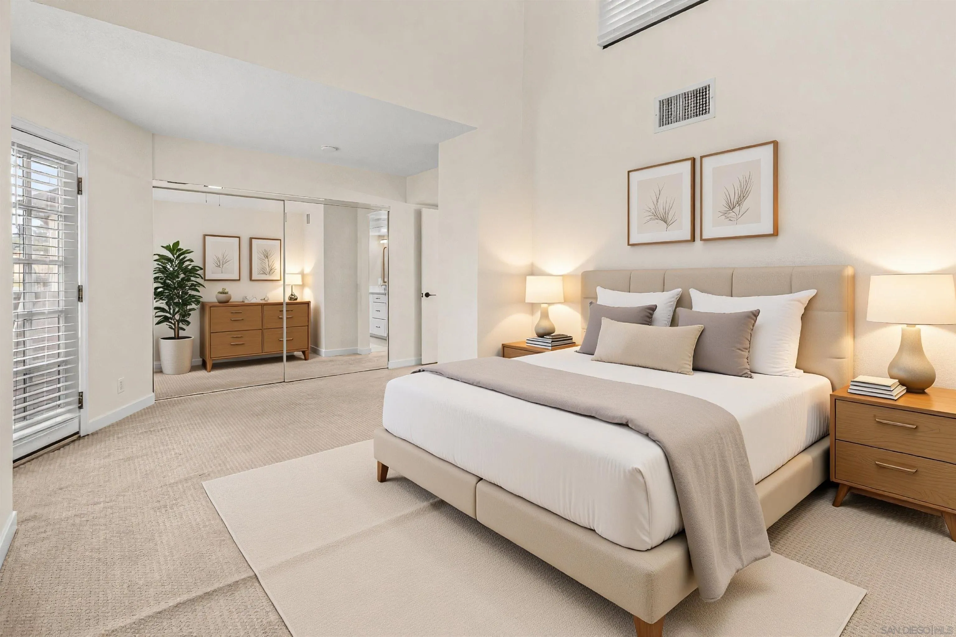 https://cdn.realtyfeed.com/cdn/127/260013747/364e9edfd29e677aca2347ba2031e2b9.webp