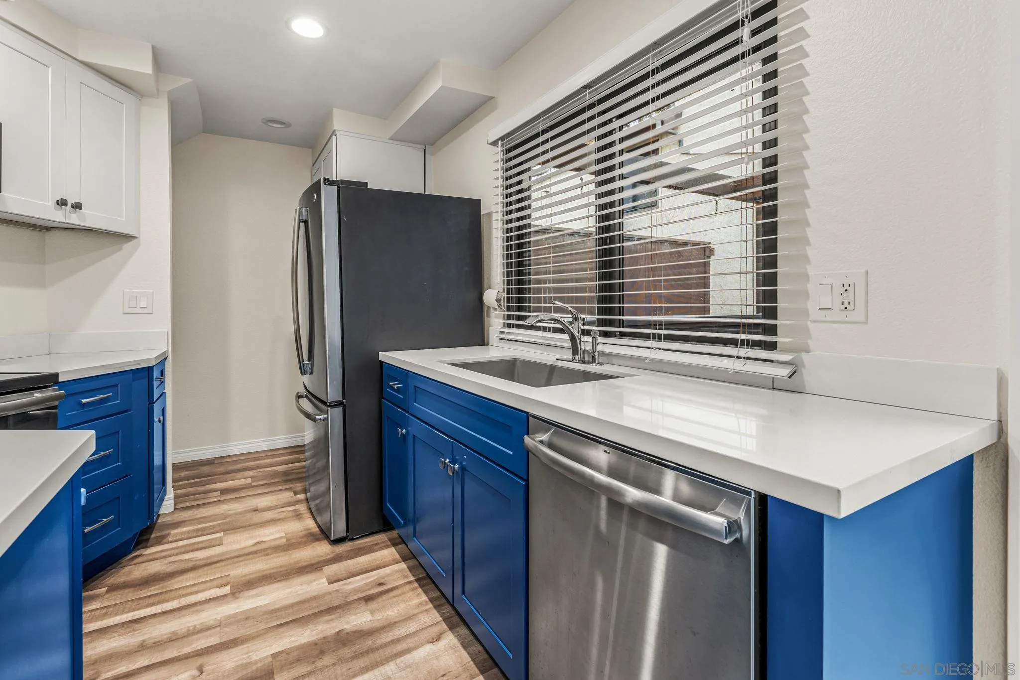 https://cdn.realtyfeed.com/cdn/127/260013747/cb8aa1d9c22496908bbc7b96bf6d6e0f.webp