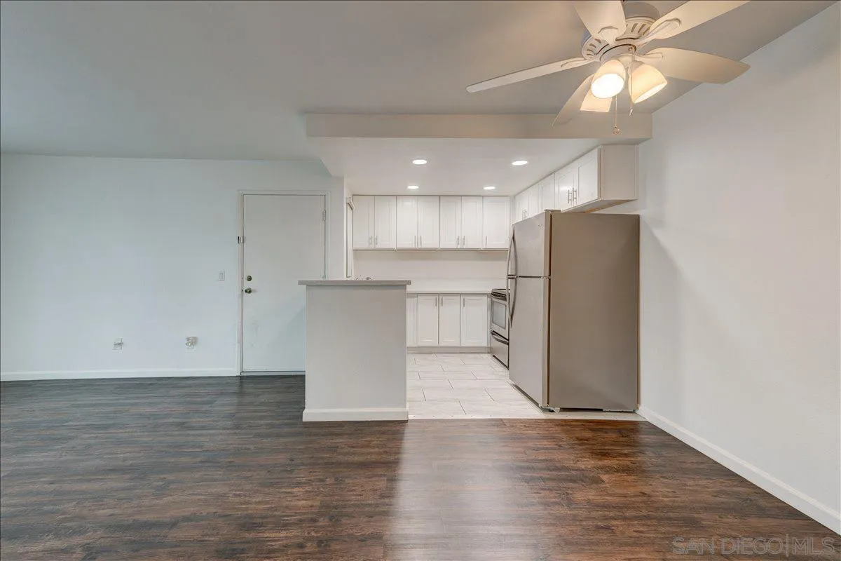 https://cdn.realtyfeed.com/cdn/127/260013751/66bf6a563f7905d2f860bc713797441e.webp
