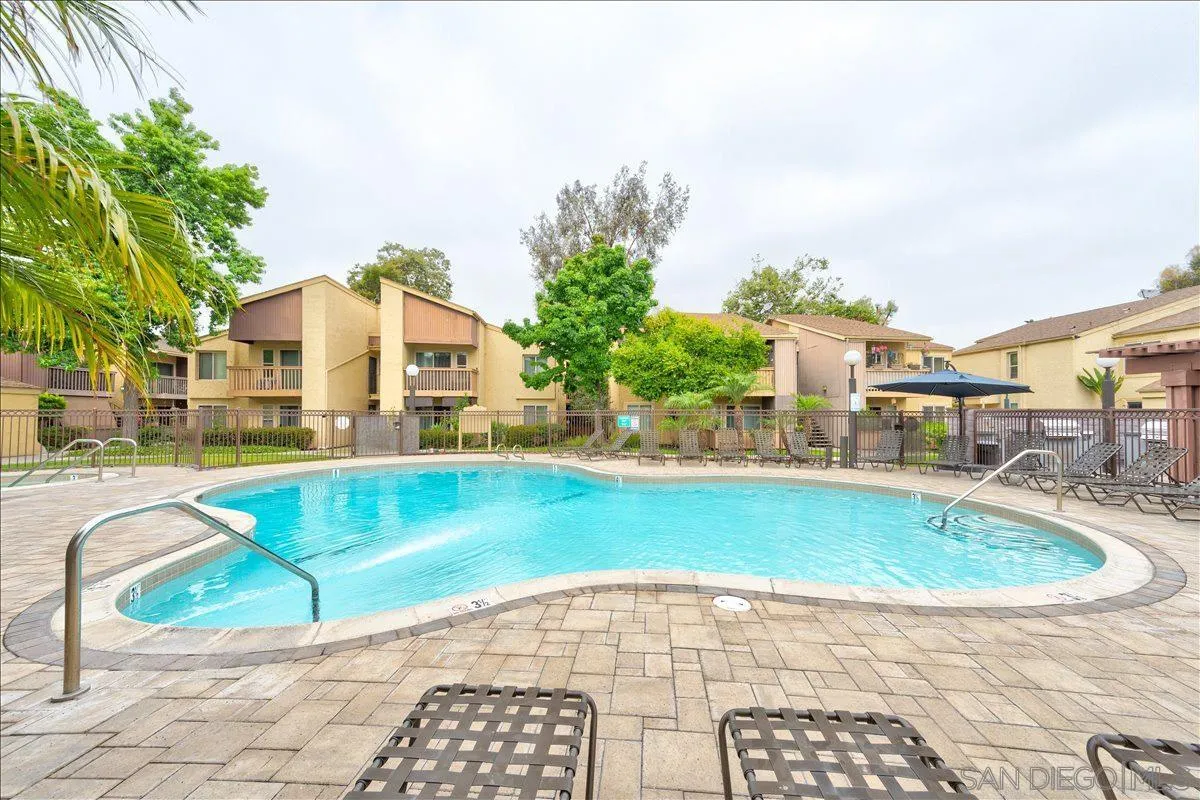 https://cdn.realtyfeed.com/cdn/127/260013751/ebc792456b5686e46841c564f3be50c8.webp