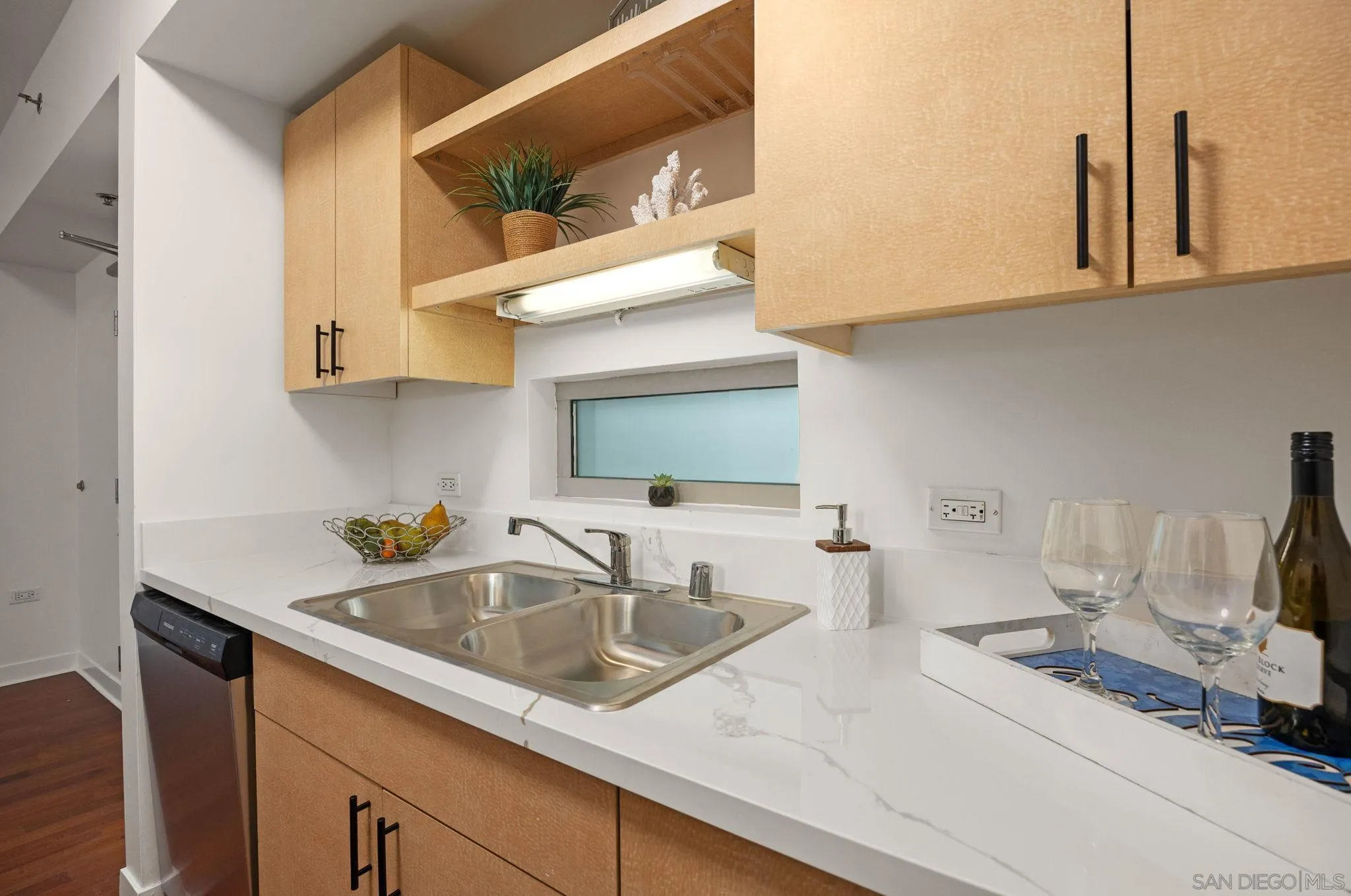 Photo #9: 260013754 Listing: Photo #9