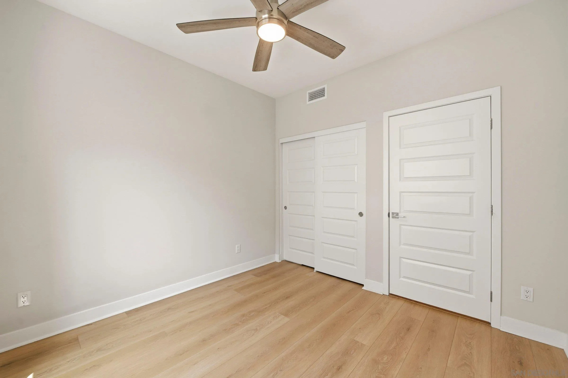 https://cdn.realtyfeed.com/cdn/127/260013763/472103b3d0aabac974b41b9545839594.webp